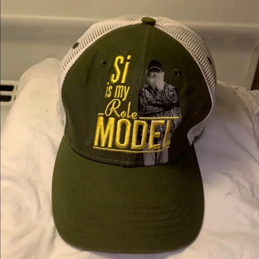 Cap Pre Owned Laundered